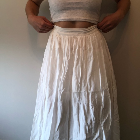 White Aritzia Talula flowy midi/high-low skirt - Picture 3 of 6